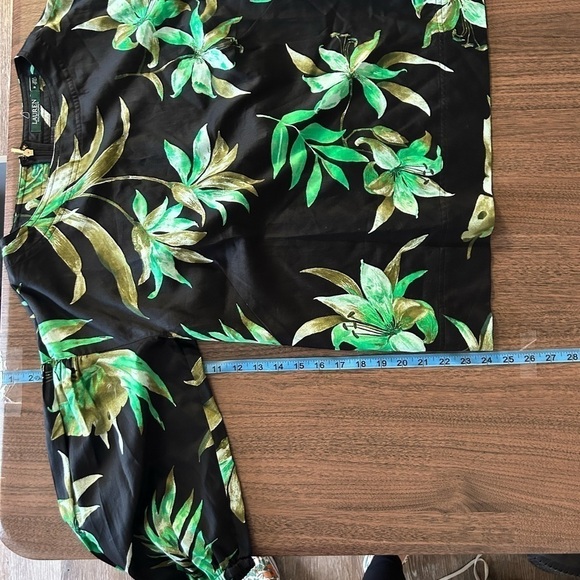 Lauren, by Ralph Lauren, medium black and green tropical blouse pop over - Picture 8 of 8